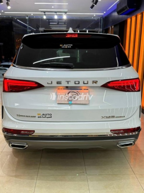 Jetour X95 2022 White Automatic Used for Sale in Nasr city - 6