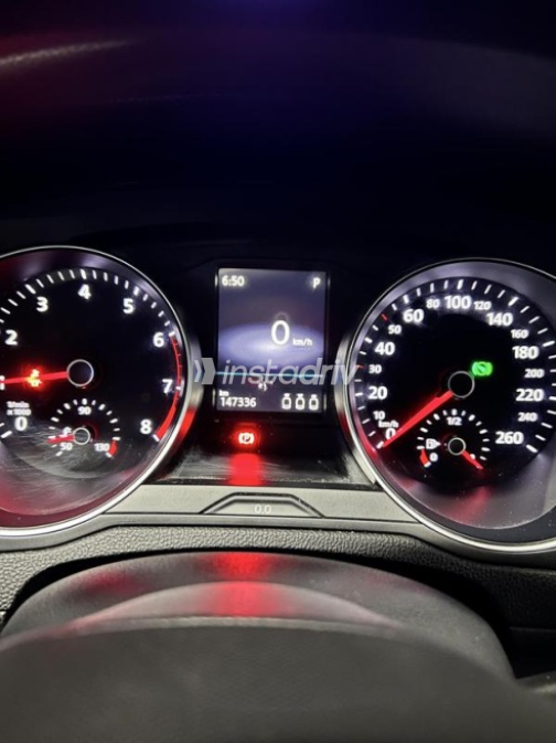 Volkswagen Passat 2021 Petroleum Automatic Used for Sale in Cairo - 4