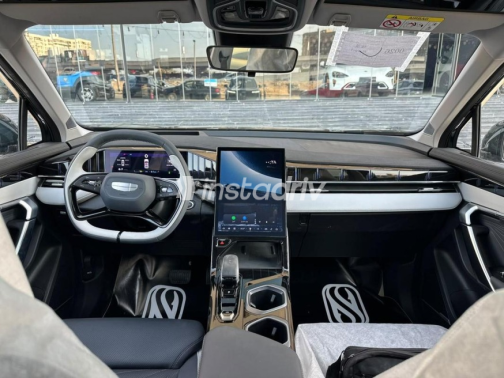 Geely Starray 2025 Black Automatic Used for Sale in Nasr city - 3