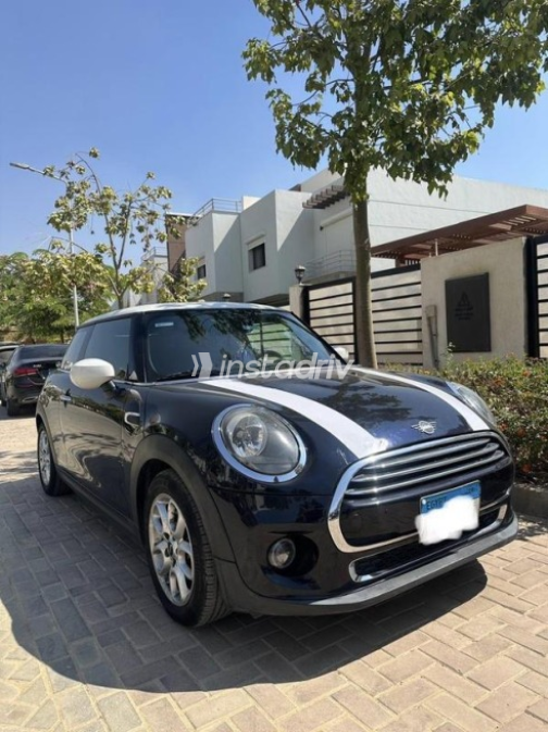 Mini Cooper 2021 Dark Blue Automatic Used for Sale in Cairo - 2