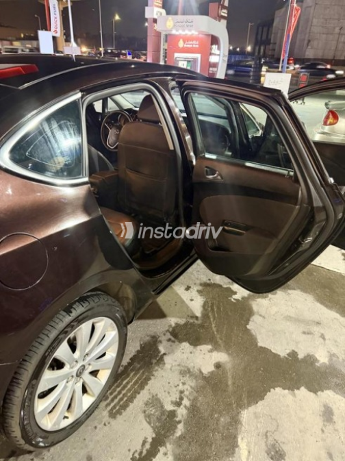 Opel Astra 2017 Mocha Automatic Used for Sale in Cairo - 2