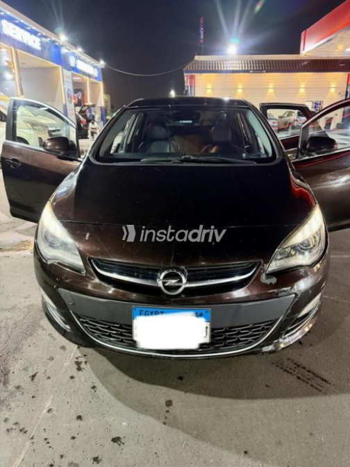 Opel Astra 2017 Mocha Automatic Used for Sale in Cairo - 7