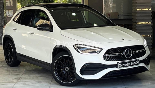 Mercedes GLA 200 2022 White Automatic Used for Sale in Greater Cairo ( Cairo + Giza) - 8