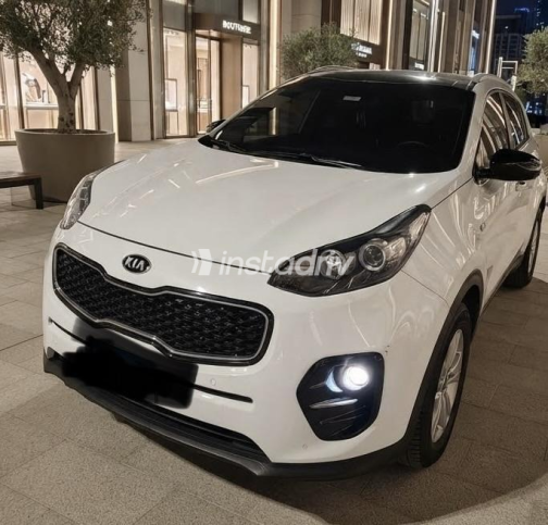 Kia Sportage 2017 White Automatic Used for Sale in Asyut - 2