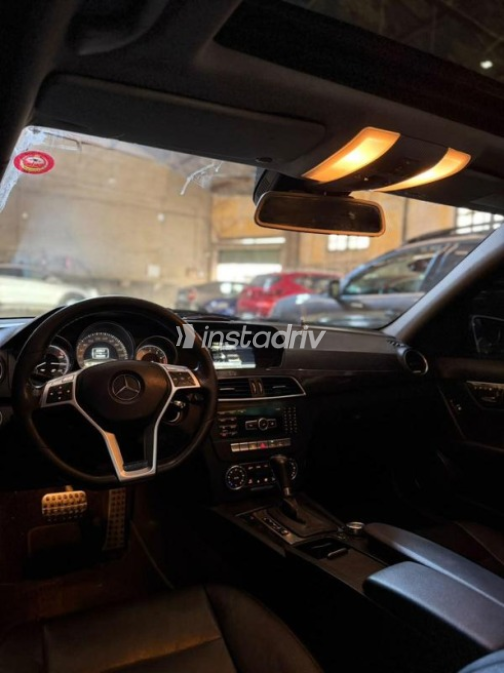 Mercedes C 250 2012 Silver Automatic Used for Sale in Alexandria - 8