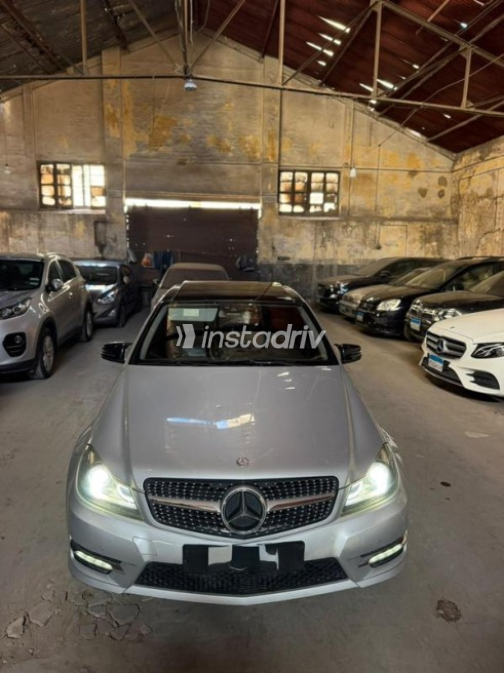 Mercedes C 250 2012 Silver Automatic Used for Sale in Alexandria - 9