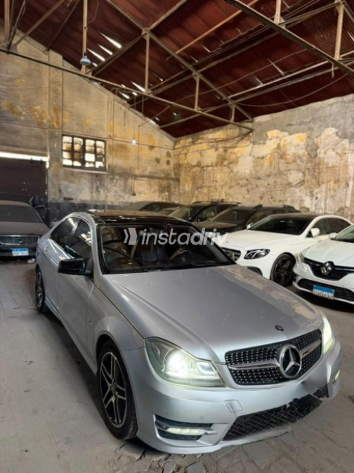 Mercedes C 250 2012 Silver Automatic Used for Sale in Alexandria - 10