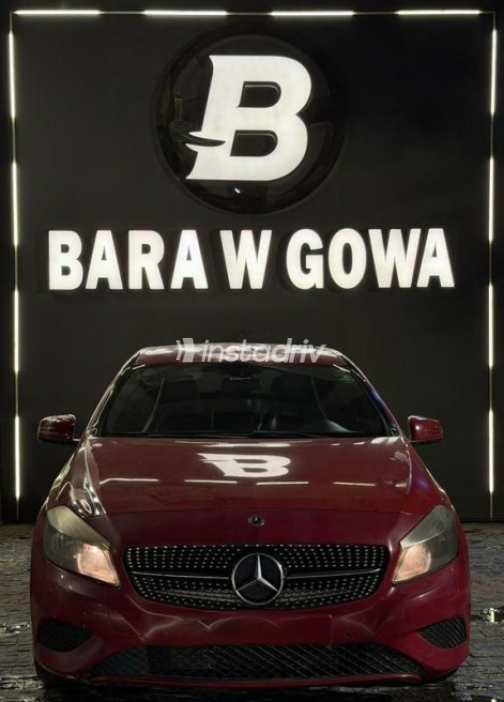 Mercedes A 200 2013 Red Automatic Used for Sale in Sheikh Zayed City - 2
