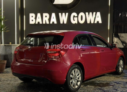 Mercedes A 200 2013 Red Automatic Used for Sale in Sheikh Zayed City - 6