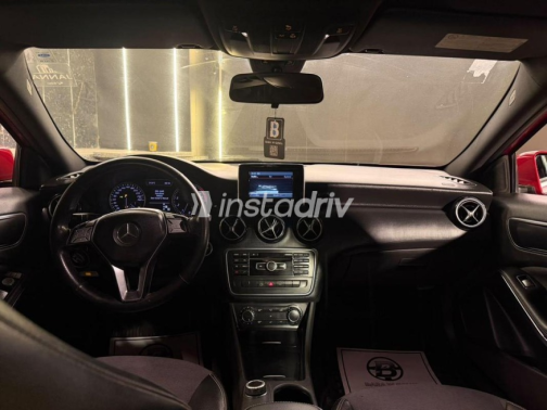 Mercedes A 200 2013 Red Automatic Used for Sale in Sheikh Zayed City - 9