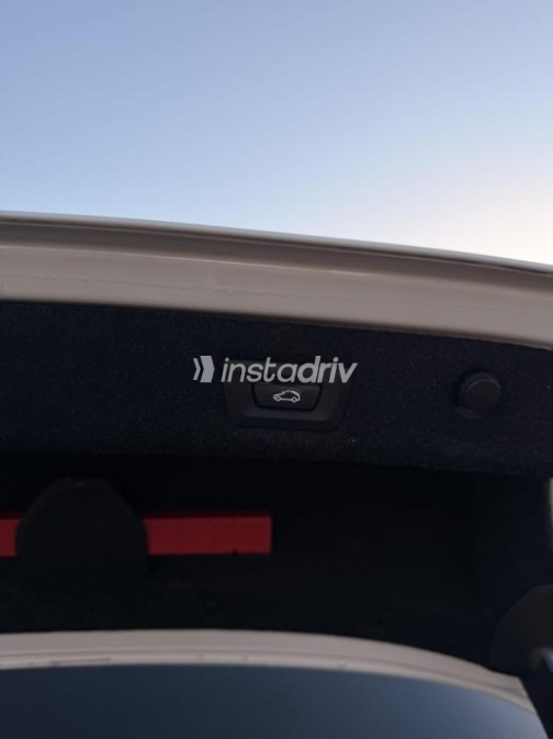 BMW 530 2022 White Automatic Used for Sale in Sheikh Zayed City - 9