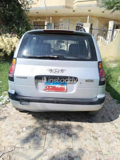 Hyundai Matrix 2002 Silver Manual Used for Sale in Cairo - 2