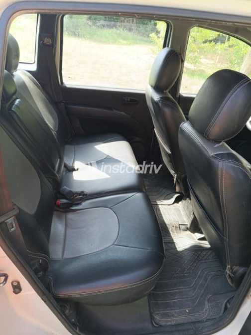Hyundai Matrix 2002 Silver Manual Used for Sale in Cairo - 6