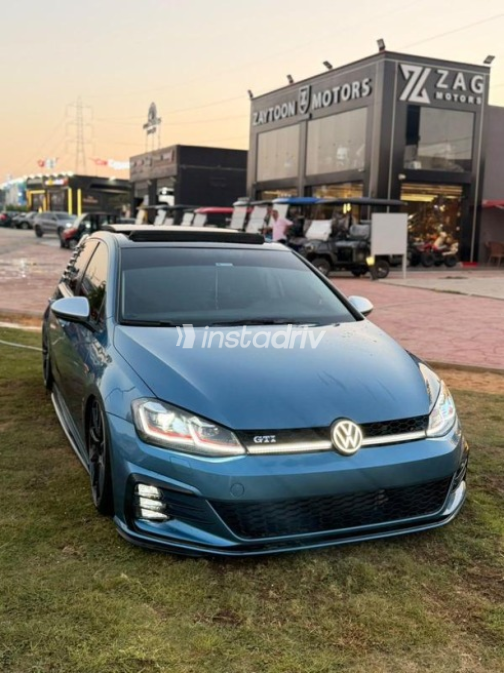 Volkswagen Golf 6 2016 Dark Blue Automatic Used for Sale in Sheikh Zayed City - 2
