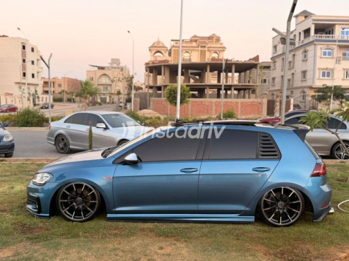 Volkswagen Golf 6 2016 Dark Blue Automatic Used for Sale in Sheikh Zayed City - 3
