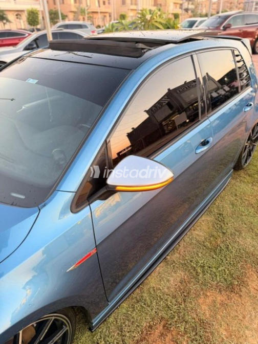 Volkswagen Golf 6 2016 Dark Blue Automatic Used for Sale in Sheikh Zayed City - 8
