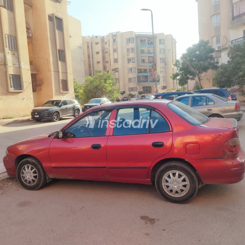 Hyundai Accent 2000 Red Manual Used for Sale in Greater Cairo ( Cairo + Giza) - 2