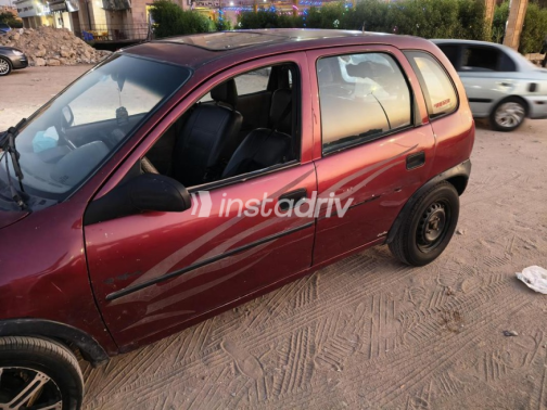 Opel Corsa 1995 Red Manual Used for Sale in 10th of Ramadan - 7