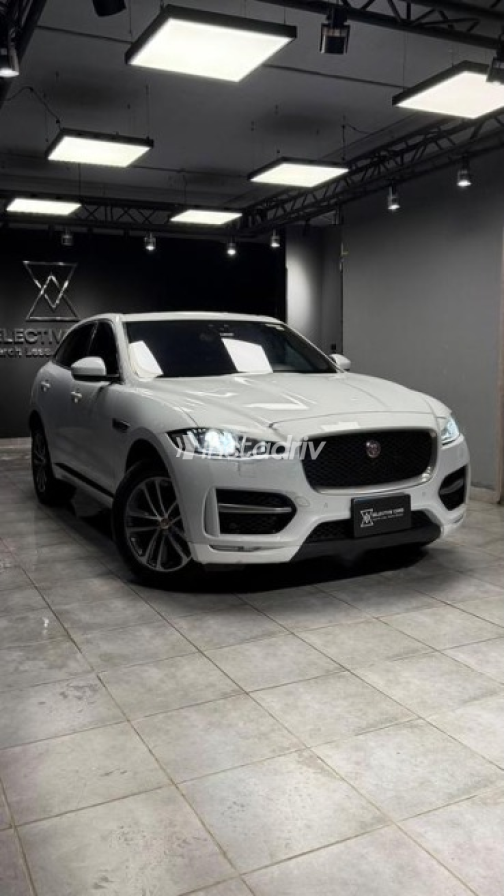 Jaguar F-Pace 2018 White Automatic Used for Sale in Cairo - 3
