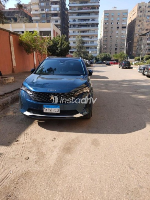 بيجو 5008 2022 أزرق أوتوماتيك مستعملة للبيع في القاهرة - 2