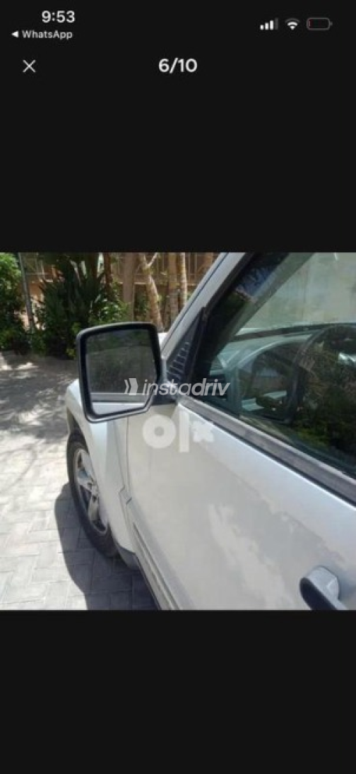 Jeep Cherokee 2010 Silver Automatic Used for Sale in 6 October - 2