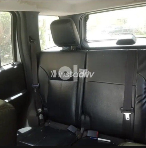 Jeep Cherokee 2010 Silver Automatic Used for Sale in 6 October - 5