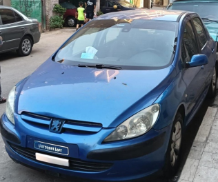 Peugeot 307 2002 Blue Manual Used for Sale in Shobra