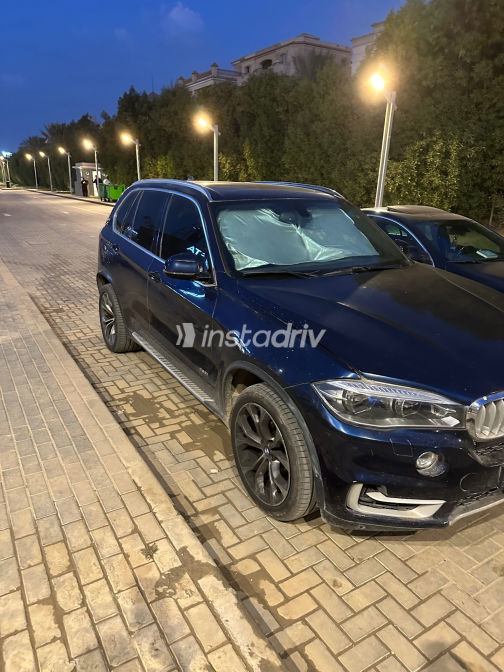 بي ام دبليو X5 2018 أزرق أوتوماتيك مستعملة للبيع في القاهرة الكبرى ( القاهرة - الجيزة) - 6