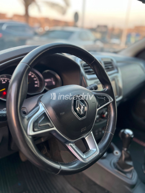 Renault Sandero Step Way 2021 White Automatic Used for Sale in Greater Cairo ( Cairo + Giza) - 3