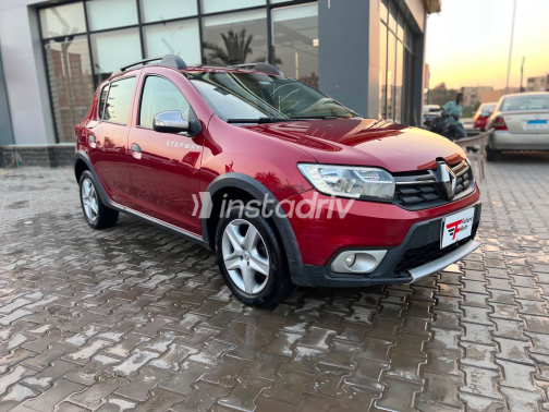 Renault Sandero Step Way 2021 White Automatic Used for Sale in Greater Cairo ( Cairo + Giza) - 6
