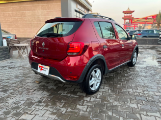 Renault Sandero Step Way 2021 White Automatic Used for Sale in Greater Cairo ( Cairo + Giza)
