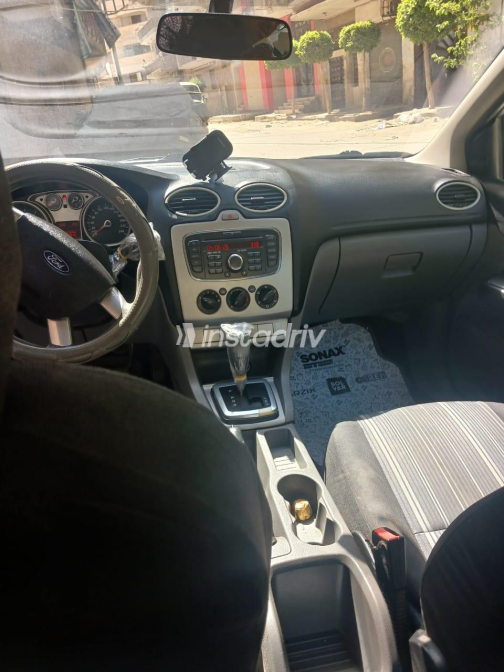 Ford Focus 2011 White Automatic Used for Sale in Greater Cairo ( Cairo + Giza) - 7