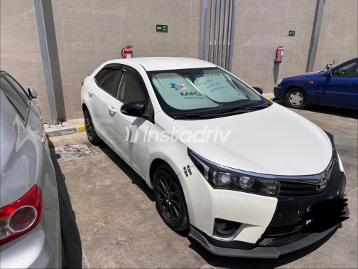 Toyota Corolla 2016 White Automatic Used for Sale in Greater Cairo ( Cairo + Giza) - 3