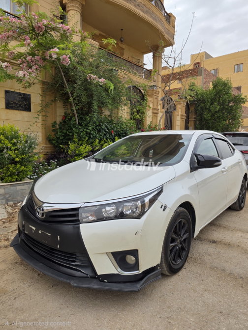 Toyota Corolla 2016 White Automatic Used for Sale in Greater Cairo ( Cairo + Giza) - 9