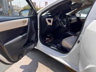 Toyota Corolla 2016 White Automatic Used for Sale in Greater Cairo ( Cairo + Giza)