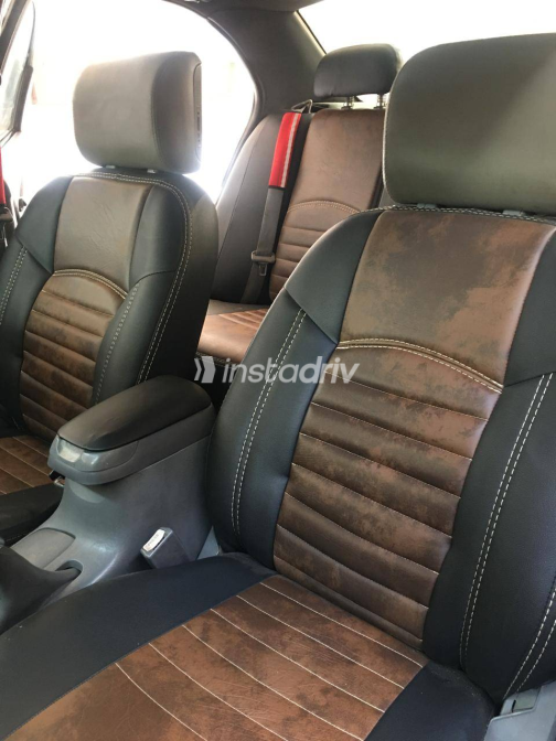 Hyundai Sonata 2002 Silver Automatic Used for Sale in Greater Cairo ( Cairo + Giza) - 5