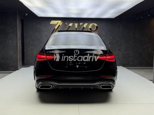 Mercedes C 180 2022 Black Automatic Used for Sale in Cairo - 2