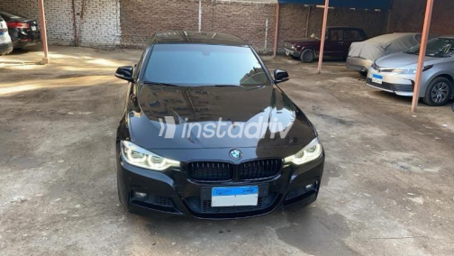 بي ام دبليو 320 2019 أسود أوتوماتيك مستعملة للبيع في القاهرة - 1