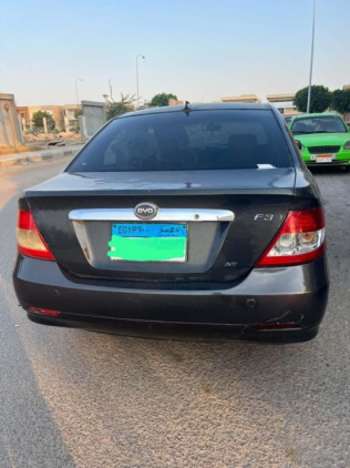 بى واى دى‬ F3 2014 رمادي غامق أوتوماتيك مستعملة للبيع في مدينة السادات