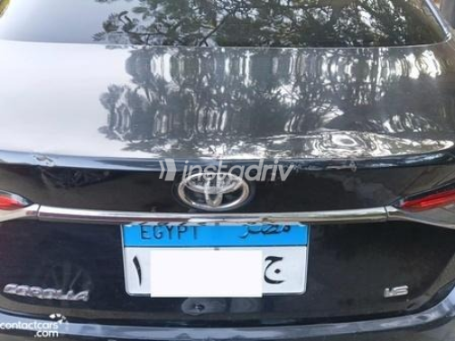 Toyota Corolla Cross 2022 Black Automatic Used for Sale in Giza - 4