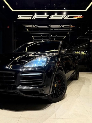 Porsche Cayenne 2022 Black Automatic Used for Sale in Cairo