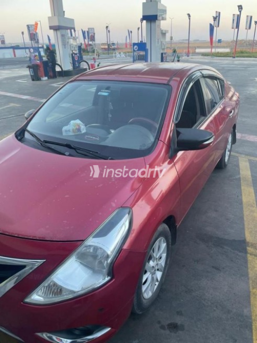 Nissan Sunny 2018 Red Automatic Used for Sale in Cairo - 3