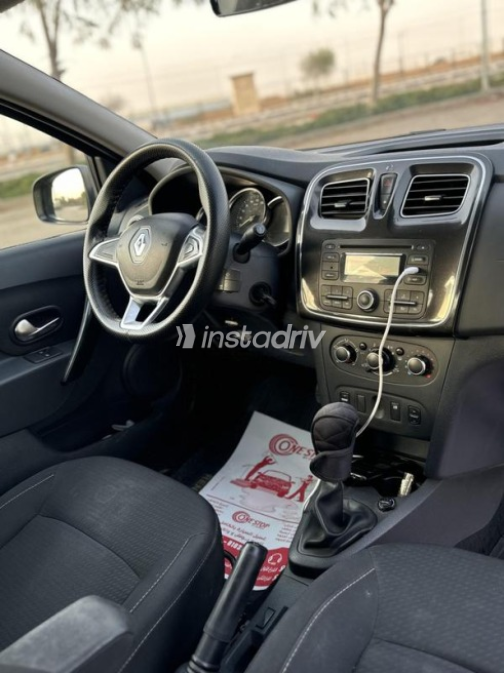 رينو لوجان 2022 رمادي أوتوماتيك مستعملة للبيع في القاهرة الكبرى ( القاهرة - الجيزة) - 2