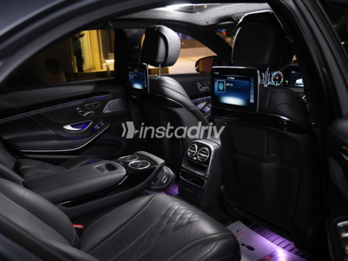 Mercedes S 560 2020 Gray Automatic Used for Sale in Sheikh Zayed City - 10