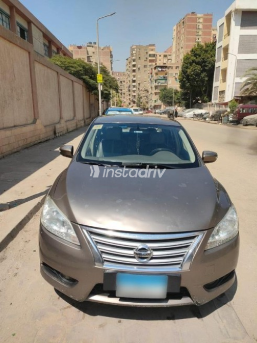 Nissan Sentra 2018 Bronze Automatic Used for Sale in Heliopolis - 1