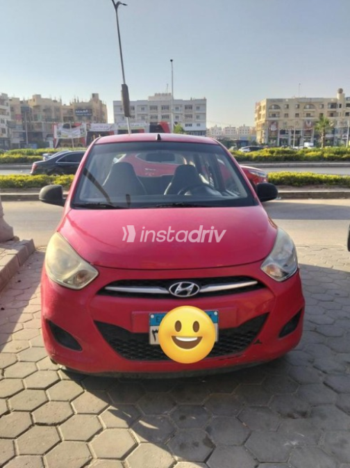 هيونداي I10 2013 أحمر أوتوماتيك مستعملة للبيع في 6 أكتوبر - 3