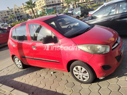 هيونداي I10 2013 أحمر أوتوماتيك مستعملة للبيع في 6 أكتوبر - 5