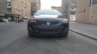 اوبل أسترا 2019 أخضر أوتوماتيك مستعملة للبيع في الدقى