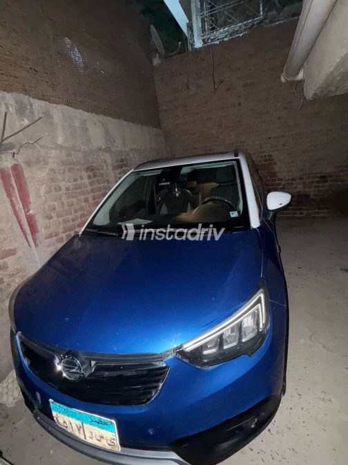 Opel Crossland 2021 Blue Automatic Used for Sale in Greater Cairo ( Cairo + Giza) - 3
