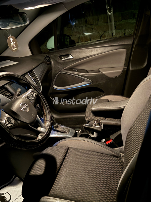 Opel Crossland 2021 Blue Automatic Used for Sale in Greater Cairo ( Cairo + Giza) - 4